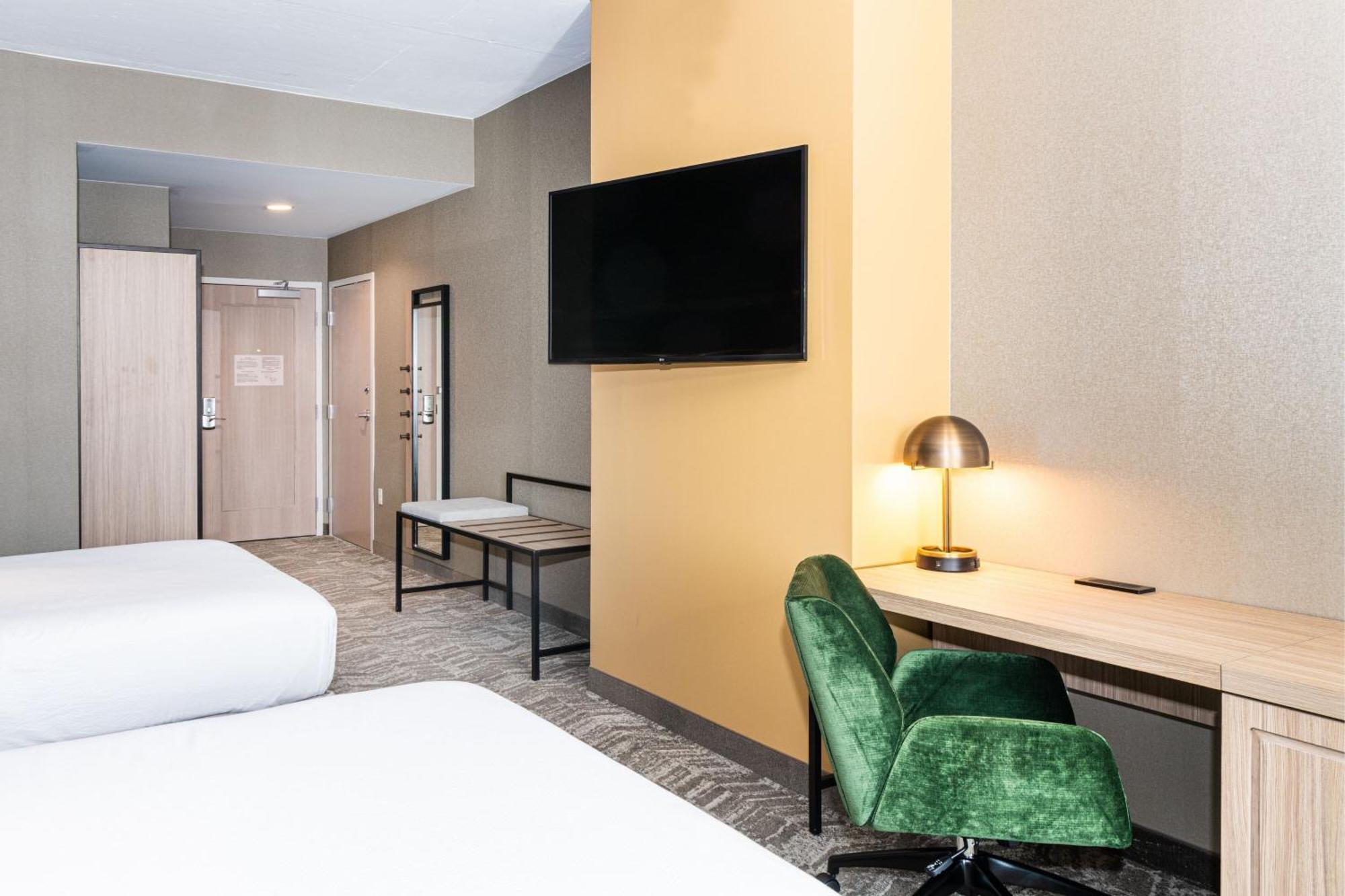 Springhill Suites By Marriott Baltimore Downtown Convention Center Area Exterior photo